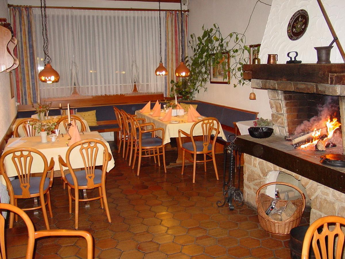 Gasthof Rockensuess Schwalmstadt Exterior foto